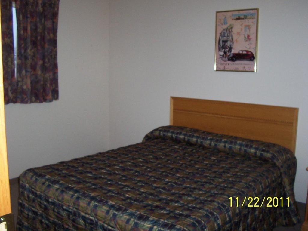 Model A Inn Cranbrook Esterno foto