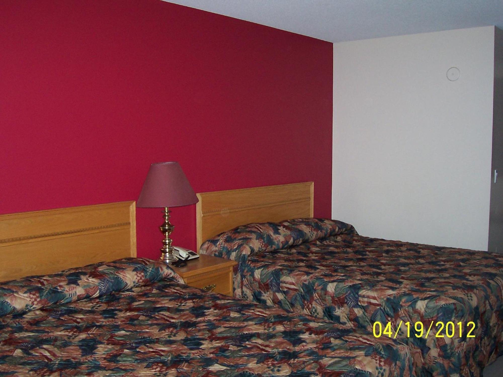 Model A Inn Cranbrook Esterno foto